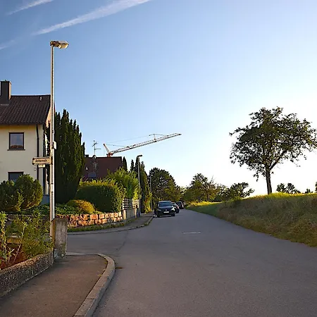 Charmanter Rueckzugsort Mit Grosser Terrasse In Idyllischer Umgebung Appartamento Böblingen