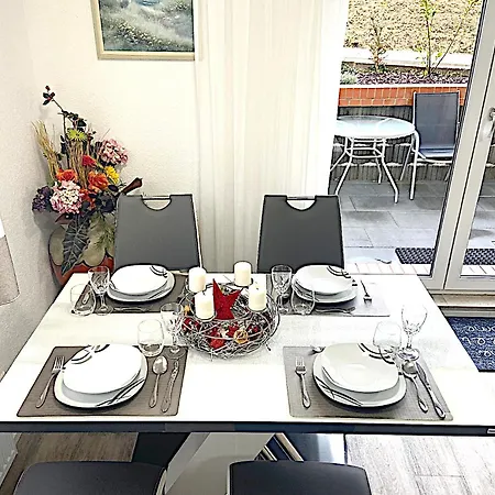 Charmanter Rueckzugsort Mit Grosser Terrasse In Idyllischer Umgebung Appartamento Böblingen