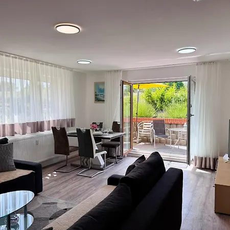 Charmanter Rueckzugsort Mit Grosser Terrasse In Idyllischer Umgebung Apartament
