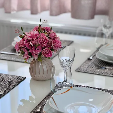 Apartamento Moderne Design-apartments In Ruhiger Feldrandlage In *