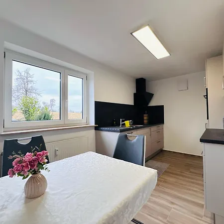 Moderne Design-apartments In Ruhiger Feldrandlage In *