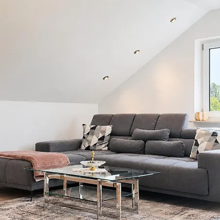 Apartament Moderne Design-apartments In Ruhiger Feldrandlage In *