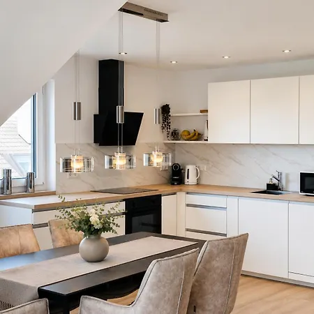 Moderne Design-apartments In Ruhiger Feldrandlage In Apartament Böblingen