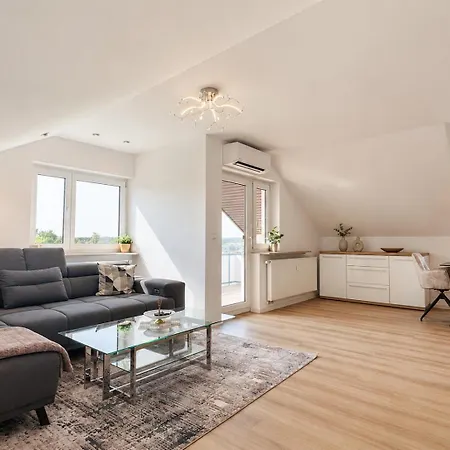 아파트 Moderne Design-apartments In Ruhiger Feldrandlage In